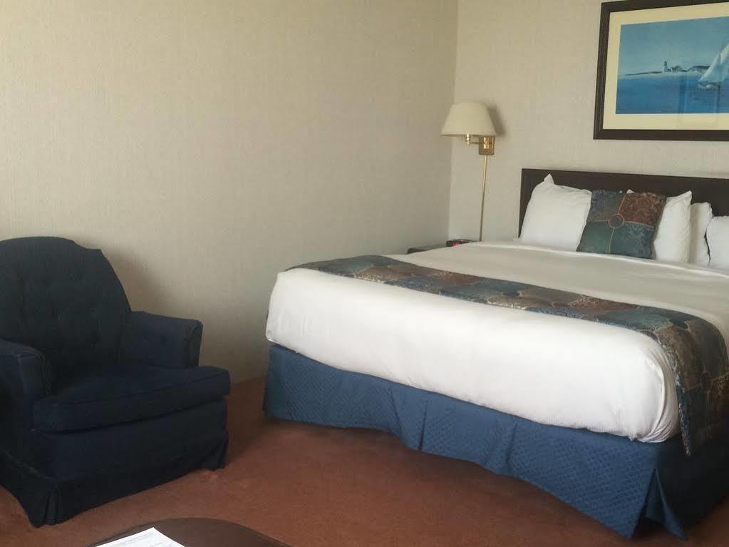 Delta Hotels By Marriott Dartmouth Esterno foto